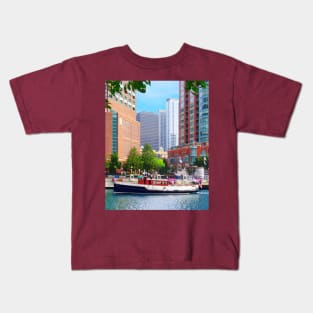 Chicago IL - Chicago River Near Centennial Fountain Kids T-Shirt